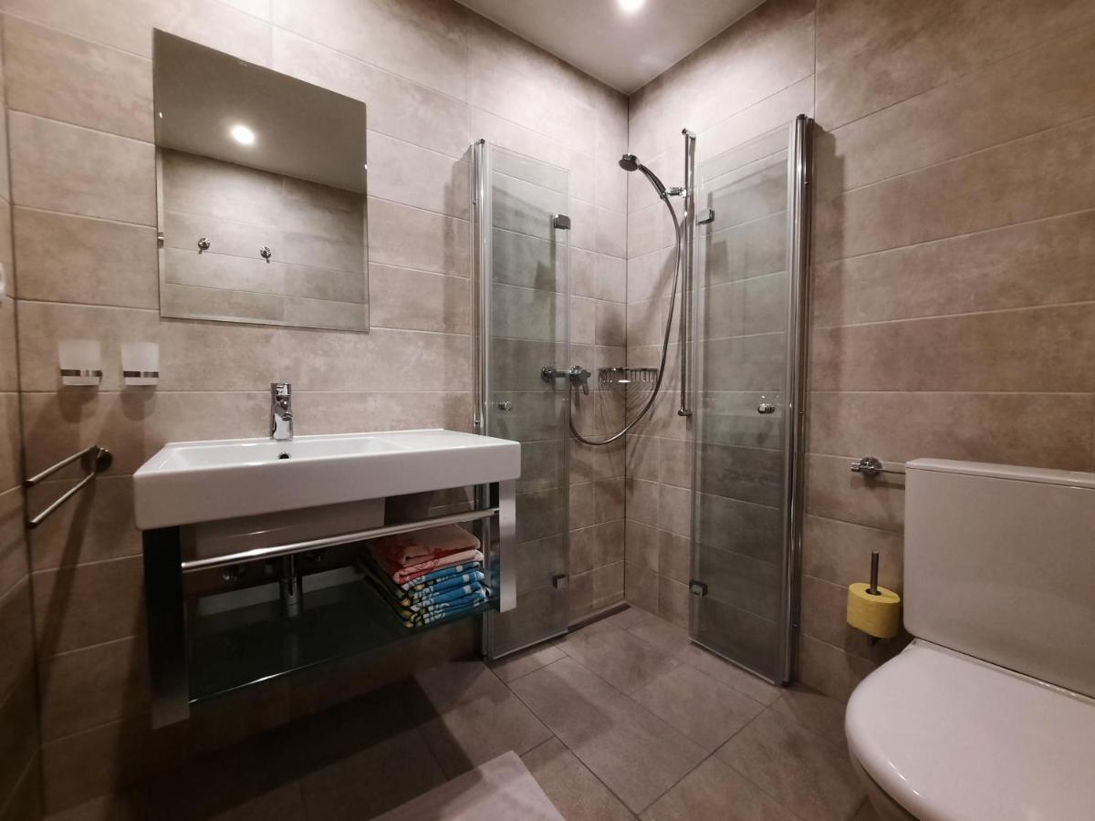Haus Bergblick Apartment Spiss Exterior foto